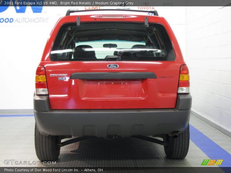 Bright Red Metallic / Medium Graphite Grey 2001 Ford Escape XLS V6 4WD