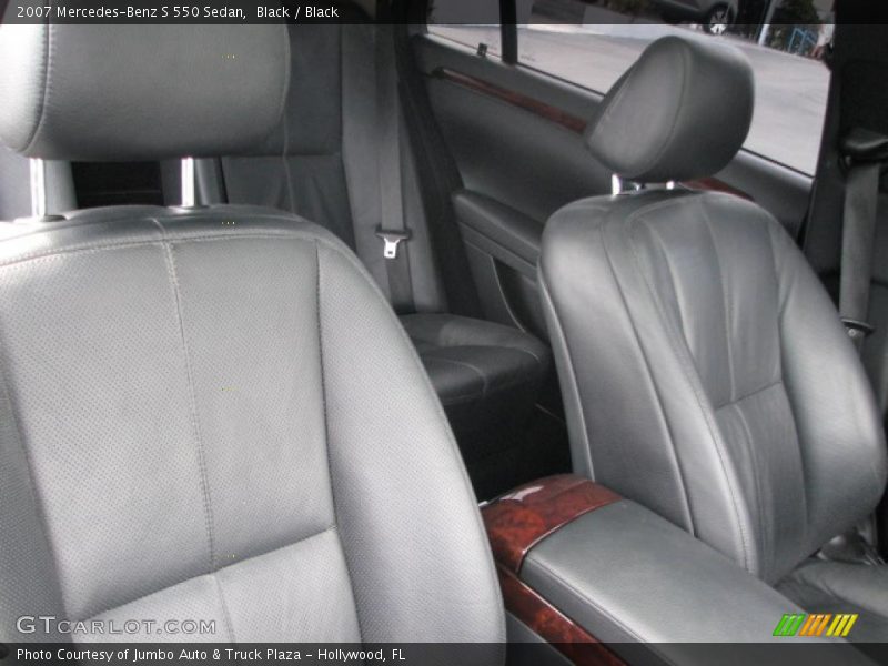 Black / Black 2007 Mercedes-Benz S 550 Sedan