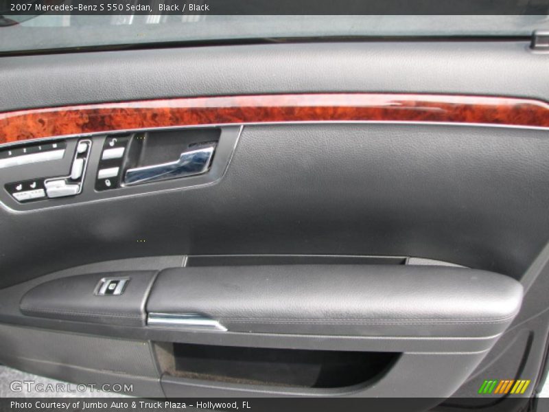 Black / Black 2007 Mercedes-Benz S 550 Sedan