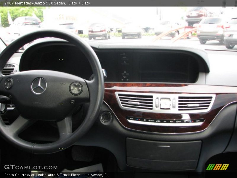 Black / Black 2007 Mercedes-Benz S 550 Sedan