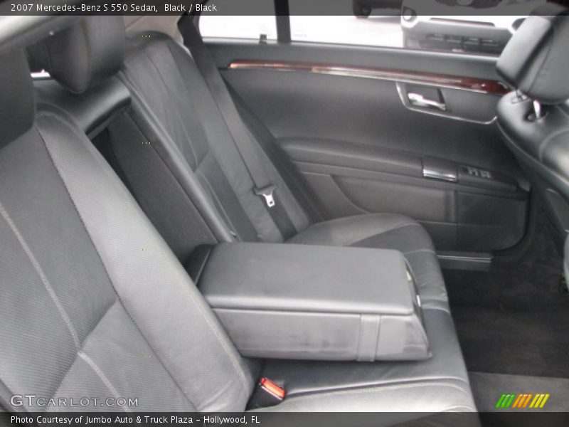 Black / Black 2007 Mercedes-Benz S 550 Sedan
