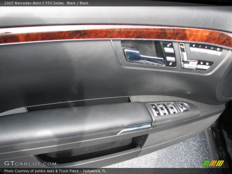 Black / Black 2007 Mercedes-Benz S 550 Sedan