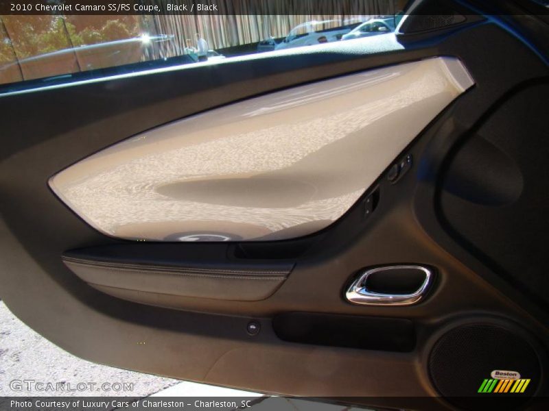 Door Panel of 2010 Camaro SS/RS Coupe