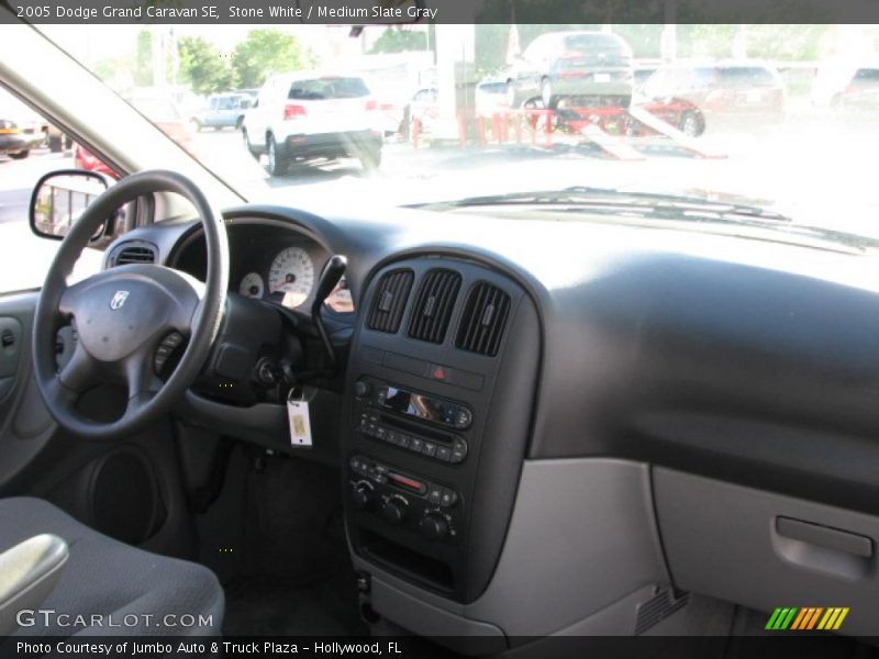 Stone White / Medium Slate Gray 2005 Dodge Grand Caravan SE