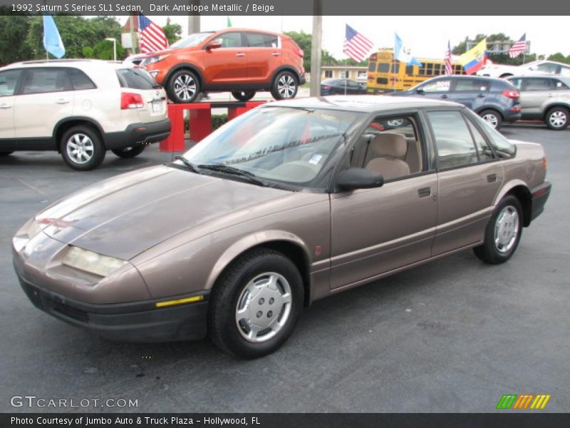 Front 3/4 View of 1992 S Series SL1 Sedan