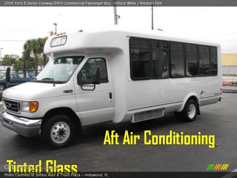 Oxford White / Medium Flint 2005 Ford E Series Cutaway E450 Commercial Passenger Bus