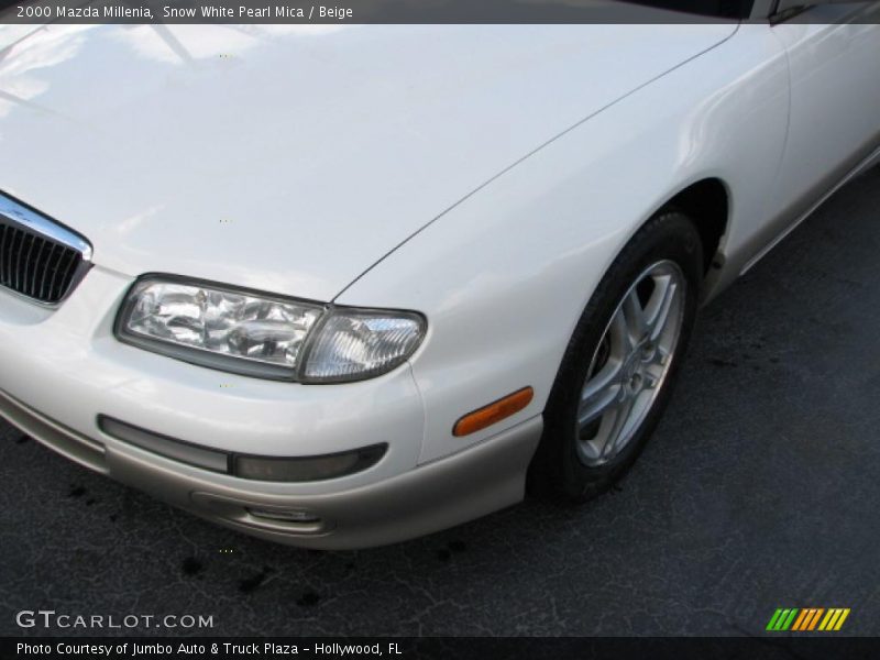 Snow White Pearl Mica / Beige 2000 Mazda Millenia