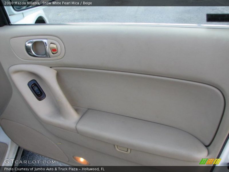 Snow White Pearl Mica / Beige 2000 Mazda Millenia