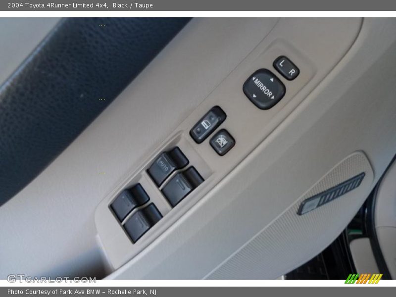 Black / Taupe 2004 Toyota 4Runner Limited 4x4