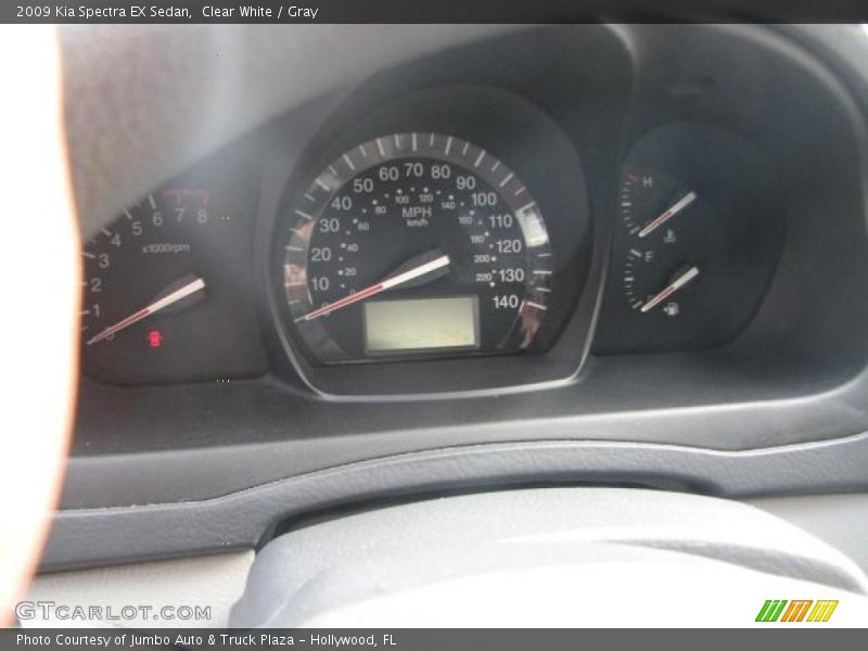 Clear White / Gray 2009 Kia Spectra EX Sedan