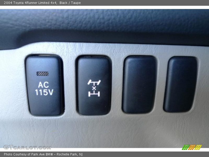 Black / Taupe 2004 Toyota 4Runner Limited 4x4