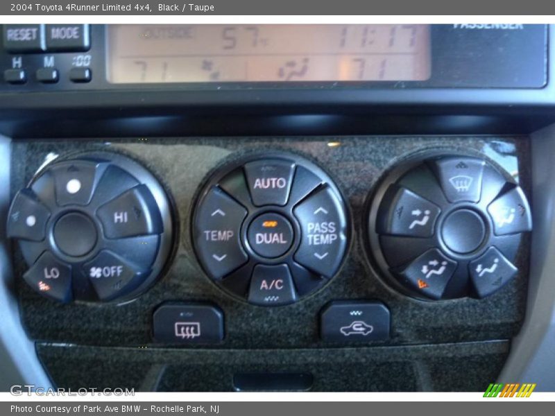 Black / Taupe 2004 Toyota 4Runner Limited 4x4