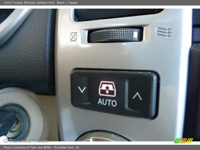 Black / Taupe 2004 Toyota 4Runner Limited 4x4