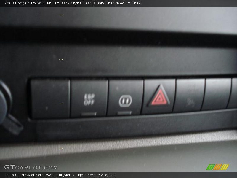 Brilliant Black Crystal Pearl / Dark Khaki/Medium Khaki 2008 Dodge Nitro SXT