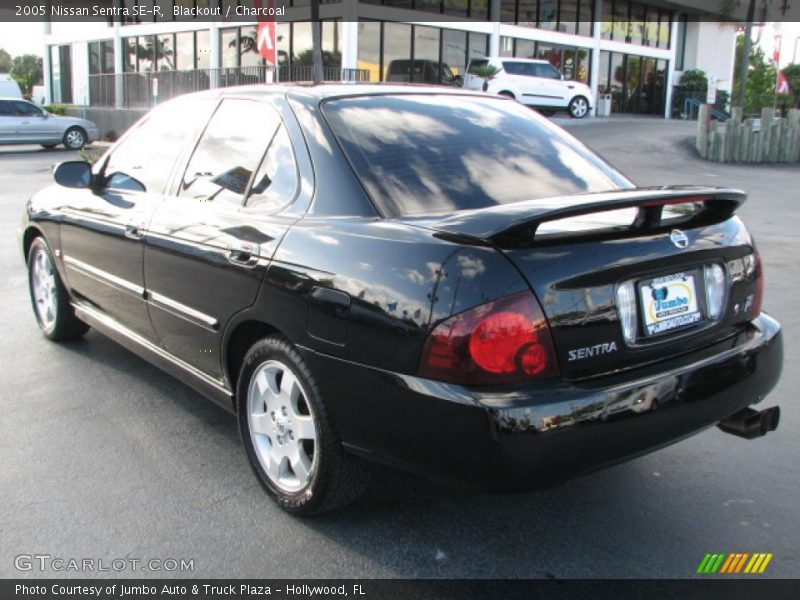 Blackout / Charcoal 2005 Nissan Sentra SE-R