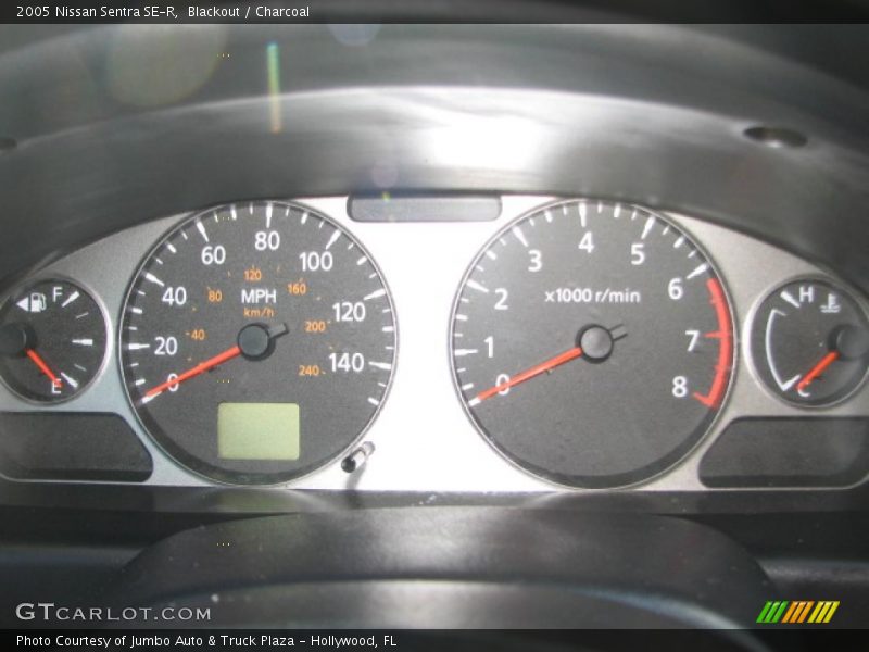 Blackout / Charcoal 2005 Nissan Sentra SE-R