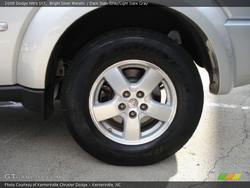 Bright Silver Metallic / Dark Slate Gray/Light Slate Gray 2008 Dodge Nitro SXT