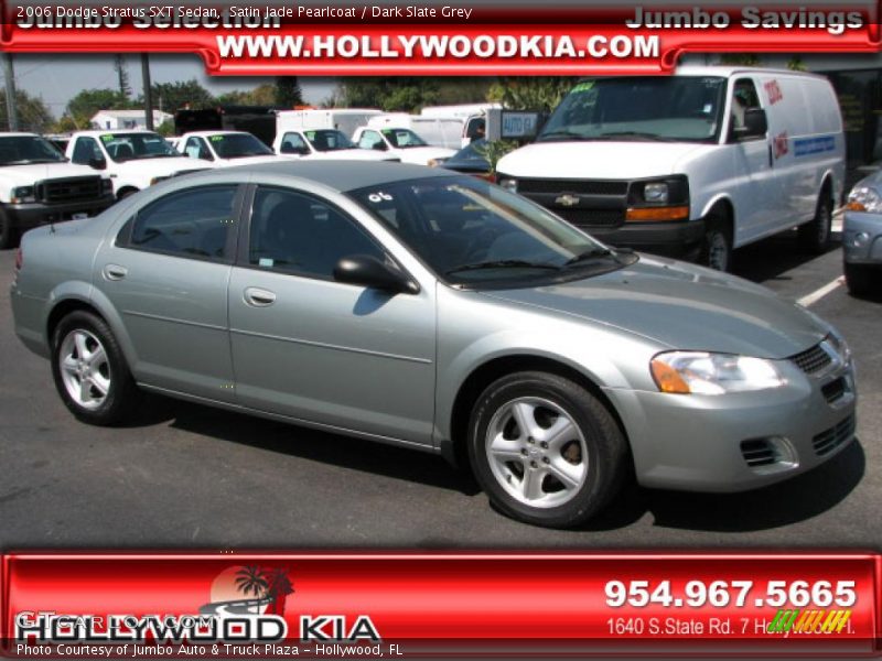 Satin Jade Pearlcoat / Dark Slate Grey 2006 Dodge Stratus SXT Sedan