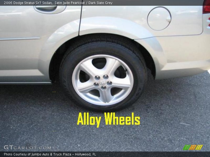 Satin Jade Pearlcoat / Dark Slate Grey 2006 Dodge Stratus SXT Sedan