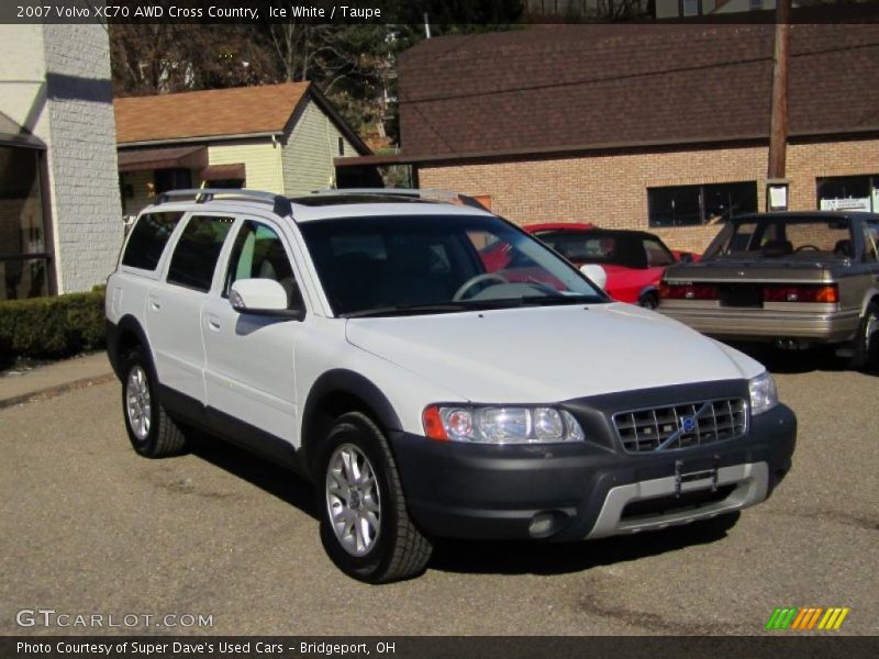 Ice White / Taupe 2007 Volvo XC70 AWD Cross Country