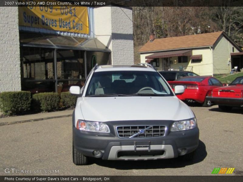 Ice White / Taupe 2007 Volvo XC70 AWD Cross Country