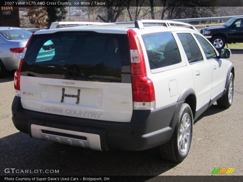 Ice White / Taupe 2007 Volvo XC70 AWD Cross Country