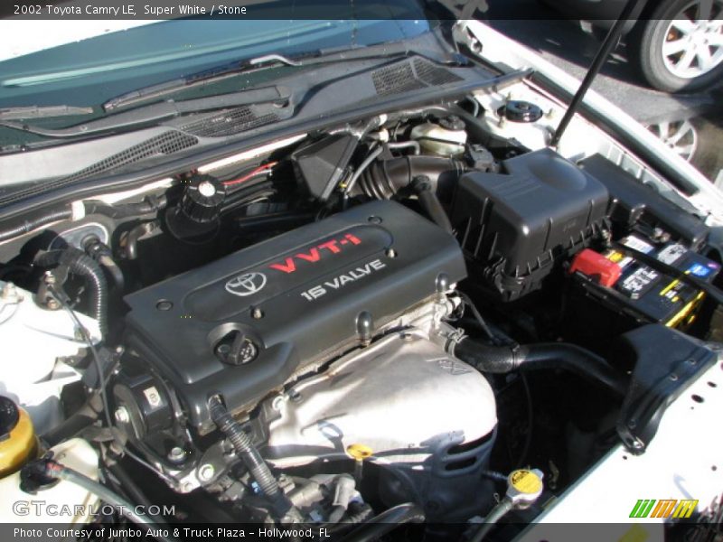 Super White / Stone 2002 Toyota Camry LE