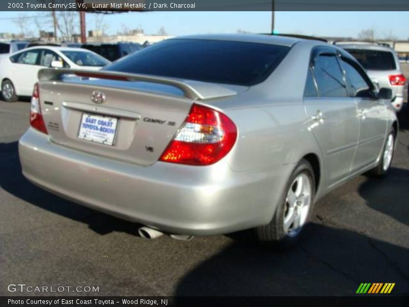 Lunar Mist Metallic / Dark Charcoal 2002 Toyota Camry SE V6