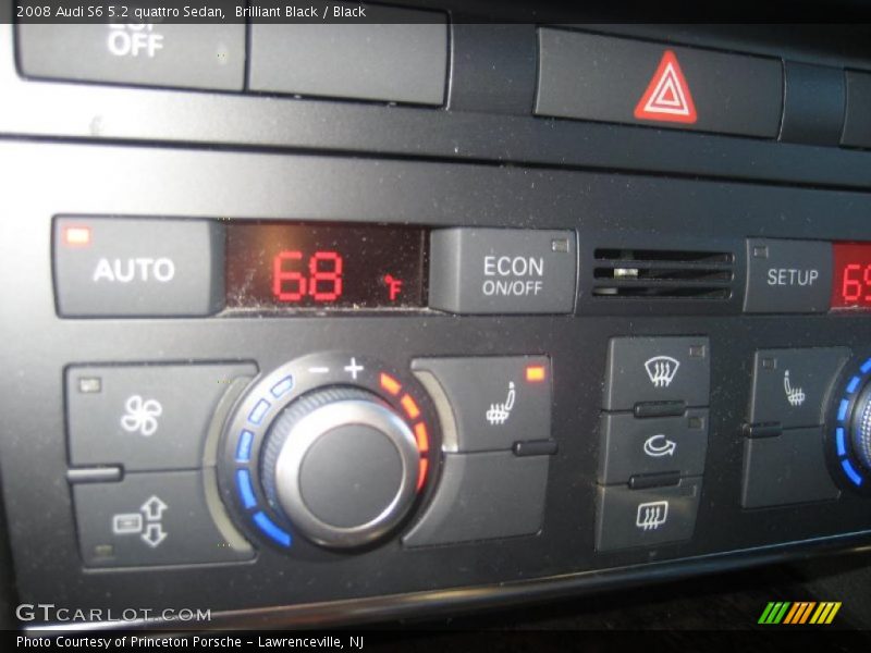 Controls of 2008 S6 5.2 quattro Sedan
