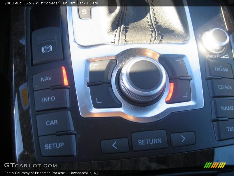 Controls of 2008 S6 5.2 quattro Sedan