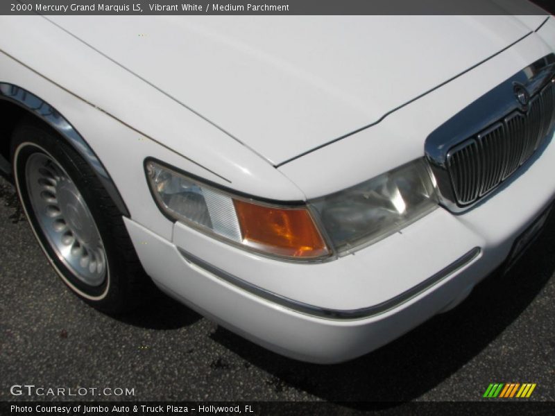Vibrant White / Medium Parchment 2000 Mercury Grand Marquis LS