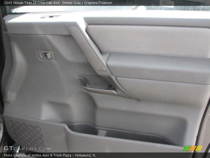 Smoke Gray / Graphite/Titanium 2005 Nissan Titan LE Crew Cab 4x4