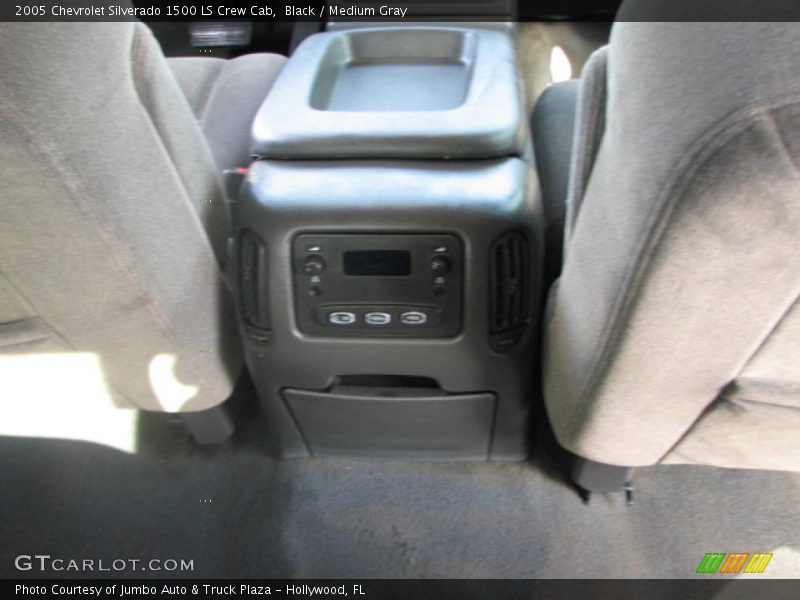 Black / Medium Gray 2005 Chevrolet Silverado 1500 LS Crew Cab
