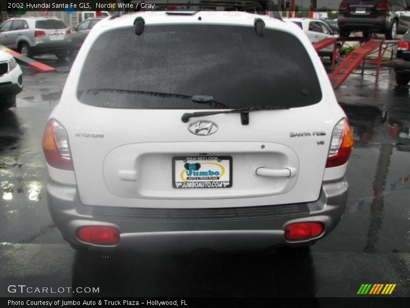 Nordic White / Gray 2002 Hyundai Santa Fe GLS