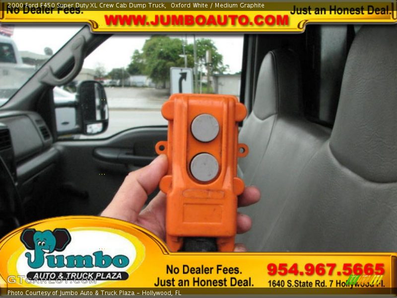 Oxford White / Medium Graphite 2000 Ford F450 Super Duty XL Crew Cab Dump Truck