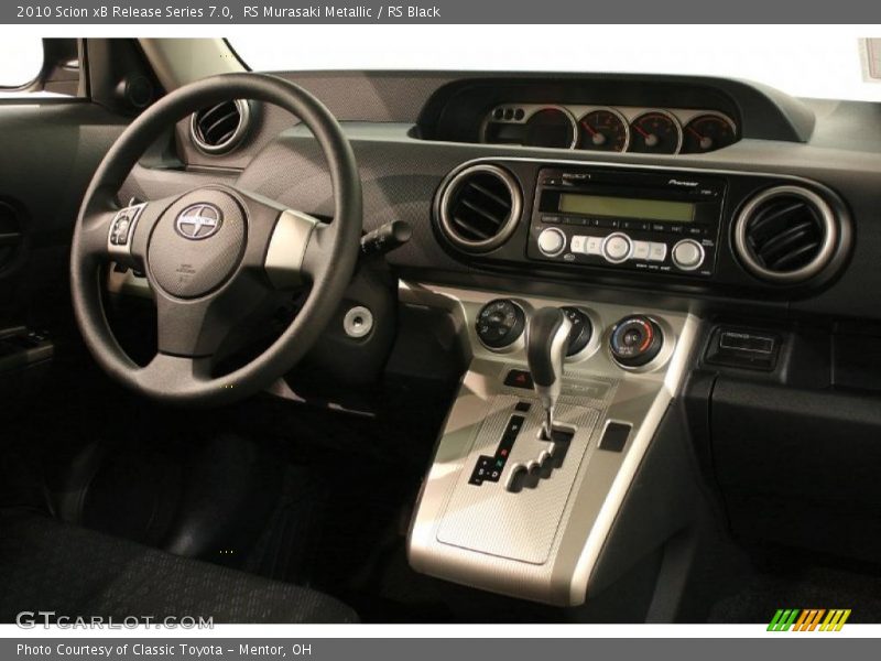  2010 xB Release Series 7.0 RS Black Interior