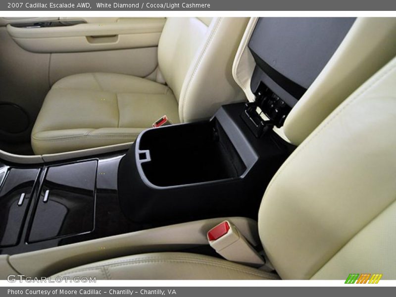 White Diamond / Cocoa/Light Cashmere 2007 Cadillac Escalade AWD