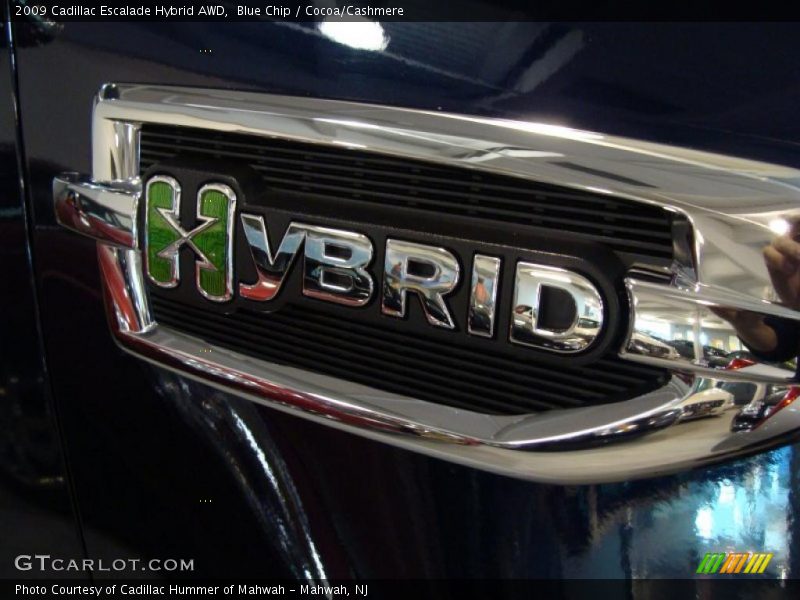 2009 Escalade Hybrid AWD Logo
