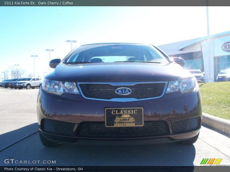 Dark Cherry / Coffee 2011 Kia Forte EX
