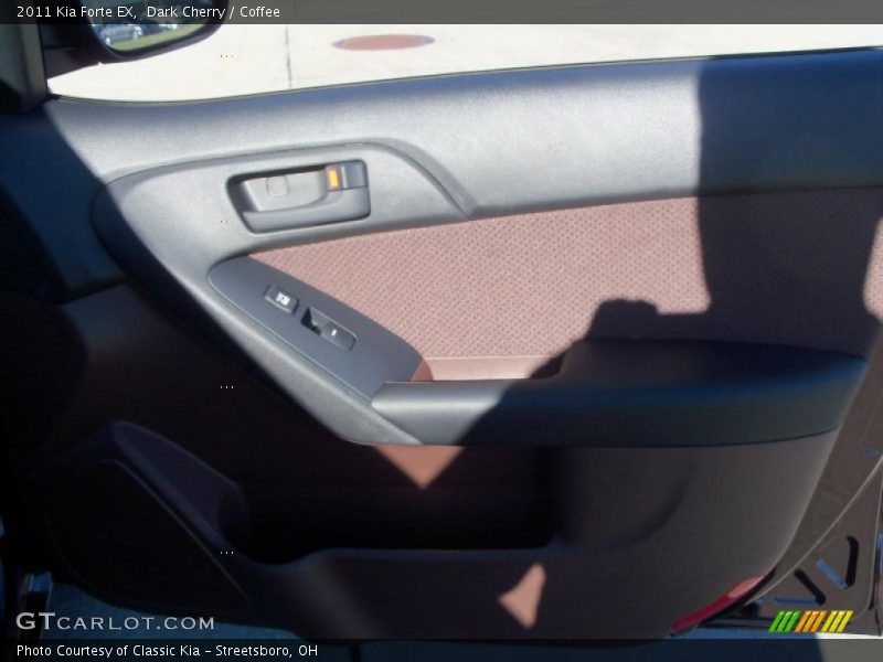 Dark Cherry / Coffee 2011 Kia Forte EX