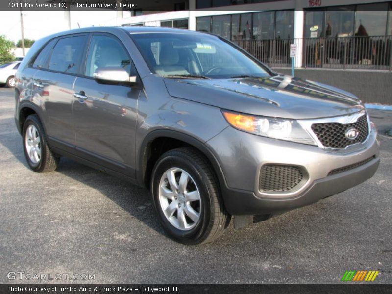 Titanium Silver / Beige 2011 Kia Sorento LX