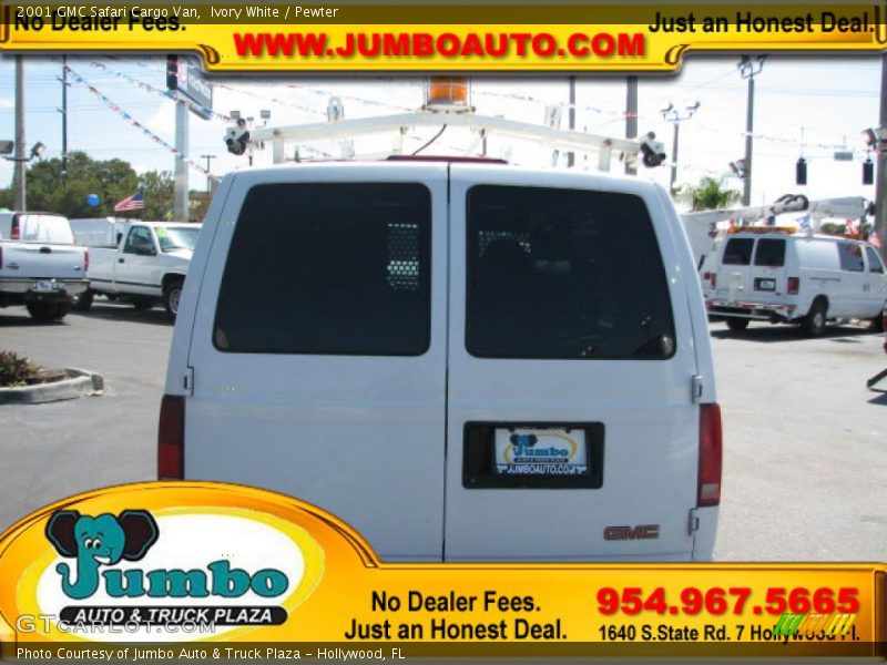 Ivory White / Pewter 2001 GMC Safari Cargo Van