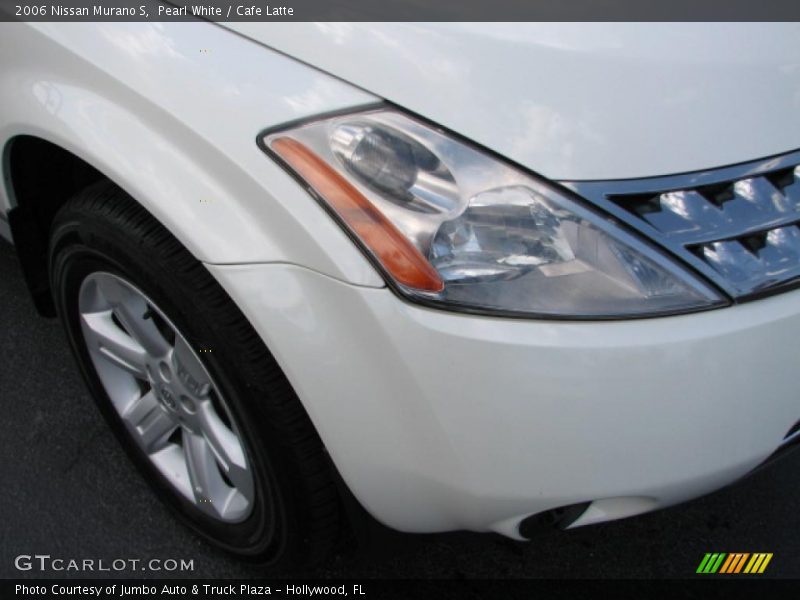 Pearl White / Cafe Latte 2006 Nissan Murano S