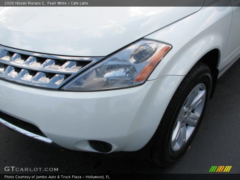 Pearl White / Cafe Latte 2006 Nissan Murano S