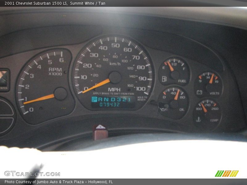 Summit White / Tan 2001 Chevrolet Suburban 1500 LS