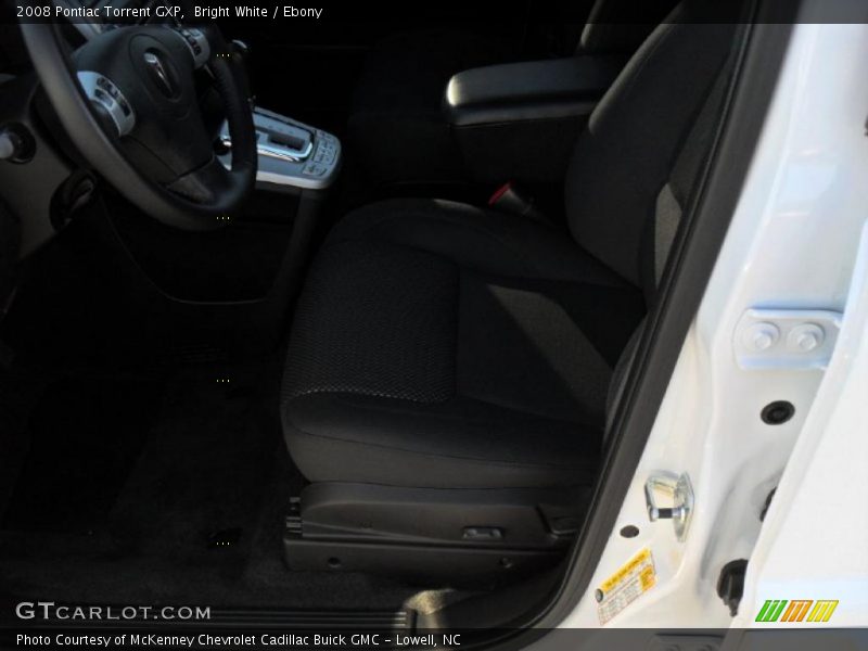 Bright White / Ebony 2008 Pontiac Torrent GXP
