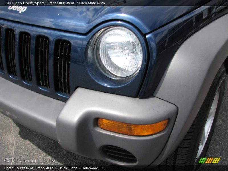 Patriot Blue Pearl / Dark Slate Gray 2003 Jeep Liberty Sport