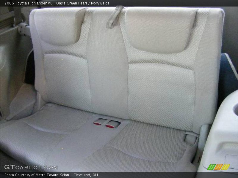 Oasis Green Pearl / Ivory Beige 2006 Toyota Highlander V6