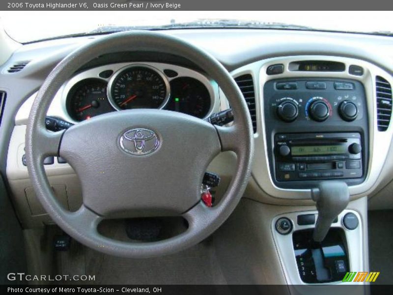 Oasis Green Pearl / Ivory Beige 2006 Toyota Highlander V6