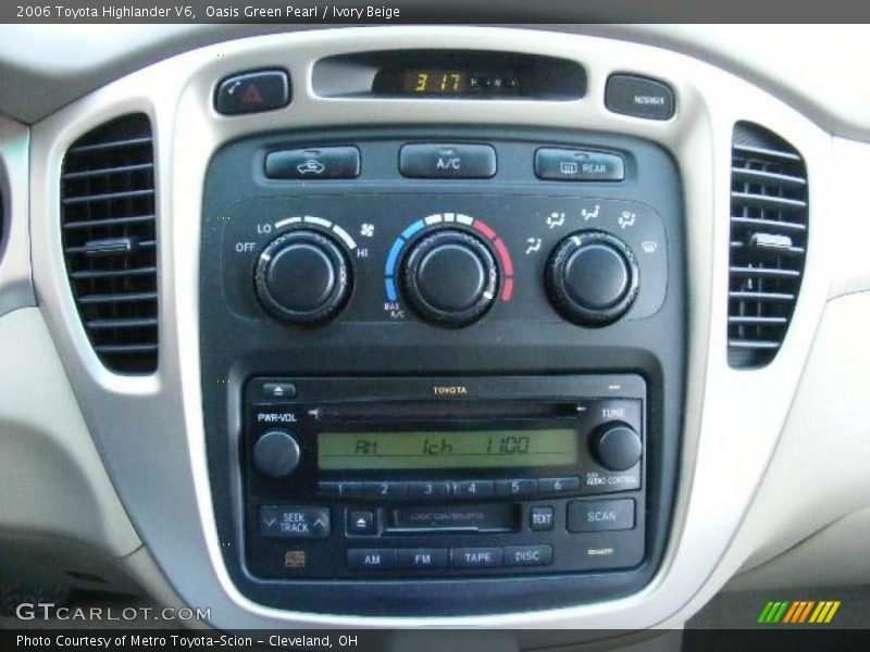 Oasis Green Pearl / Ivory Beige 2006 Toyota Highlander V6